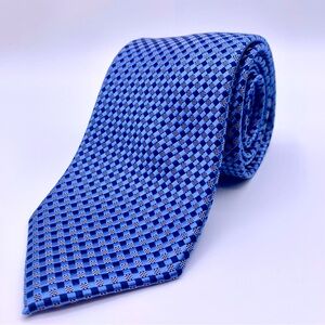 Eagle Shirtmakers Vibrant Blue Repeated Diamond 100% Silk Necktie Tie 3” 60”
